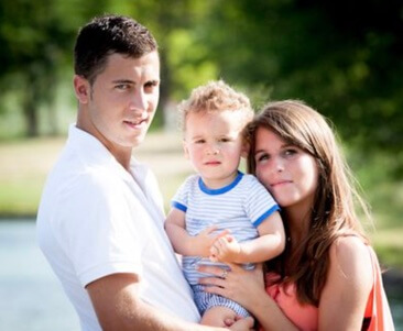Natacha Van Honacker with her husband, Eden Hazard, and their son.